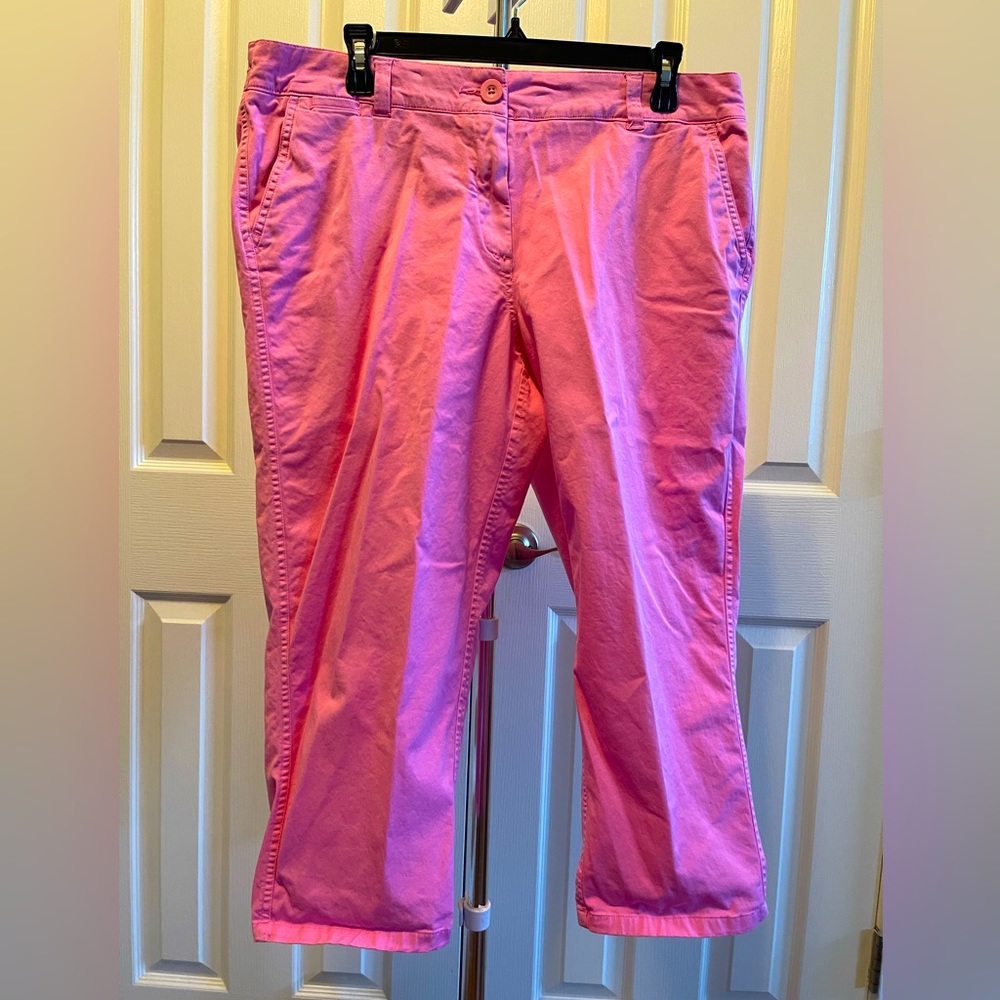 Women’s Crown & Ivy Petite 14 Charlotte Capris, Pink Fuchsia Color